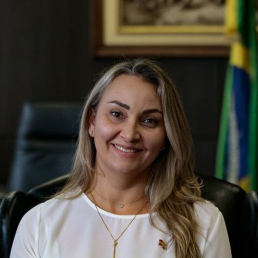Daniela Reinehr convoca secretariado em primeiro ato como governadora interina