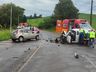 Colisão frontal entre dois carros deixa uma vítima fatal e quatro feridos em Palmitos 
