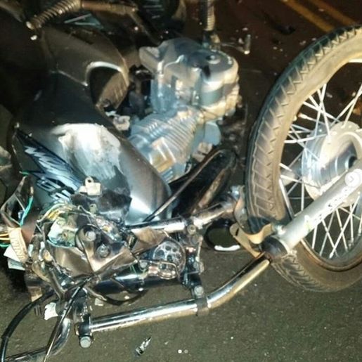Motociclista morre ao colidir contra colheitadeira em Palmitos
