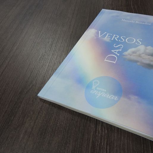 Escritor de São Miguel do Oeste  lança livro “Versos das Nuvens”