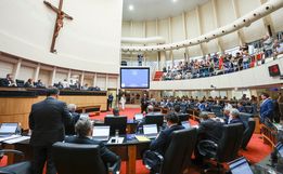 Aprovado projeto que proíbe reconstituição de leite em pó importado em SC