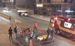 Colisão entre carro e moto deixa motociclista ferido