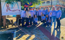 Associação promove pedágio sobre autismo em São Miguel do Oeste; fotos