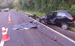 Acidente deixa uma pessoa morta e outra gravemente ferida na SC-157