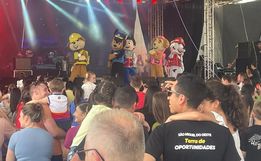 Domingo de sol tem parque lotado no último dia da Faismo 