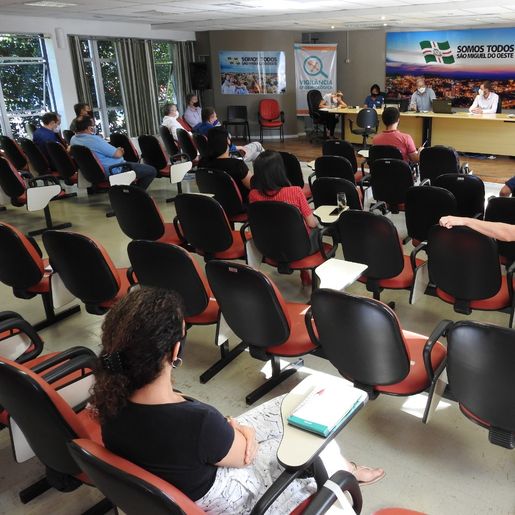 Prefeito amplia representatividade do Comitê de Crise