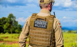 Idosa é presa por racismo após chamar funcionário de ‘preto porco’ em SC