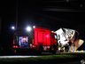 Condutor colide com caminhão em poste na Willy Barth em SMO