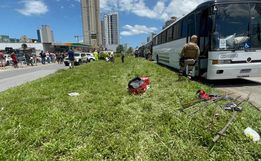 Torcedores furtaram loja de materiais de construção para emboscada violenta na BR-101