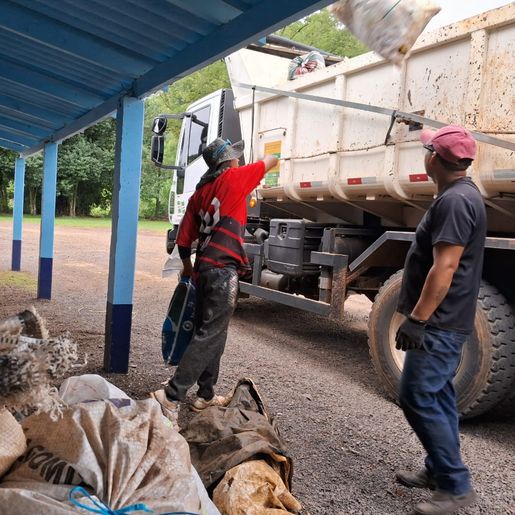 São Miguel do Oeste organiza coleta de materiais sólidos e recicláveis