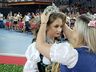 Tainá Dill é a rainha da 42ª Oktoberfest