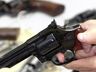 Suspeito de atirar contra homem após baile se apresenta à polícia