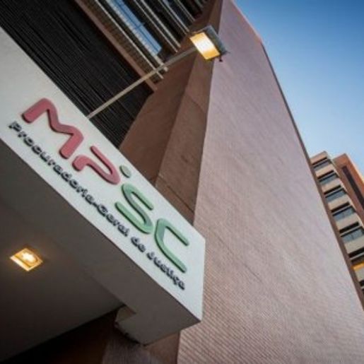 Homem é condenado a 32 anos de prisão por homicídio qualificado e tentativa de homicídio em Mondaí