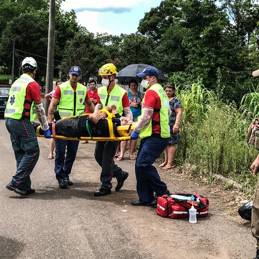 VÍDEO: Queda de moto deixa homem ferido em São Miguel do Oeste