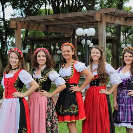 Homologadas candidatas a soberanas da 42ª Oktoberfest