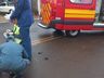 Mulher fica ferida em colisão entre moto e Strada no centro de Campo Erê