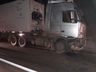 Colisão entre carro e carreta deixa uma pessoa morta na BR-282