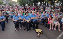 Grande público prestigia acendimento das Luzes de Natal em São José do Cedro