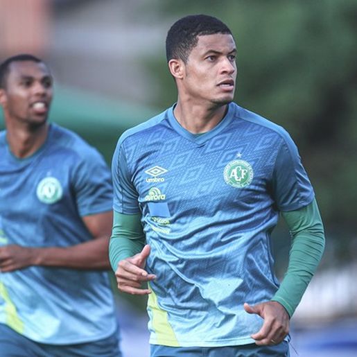 Chape enfrenta o Confiança com objetivo permanecer na Liderança 