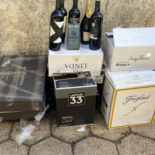 Polícia Militar e Receita Federal realiza apreensão de vinho