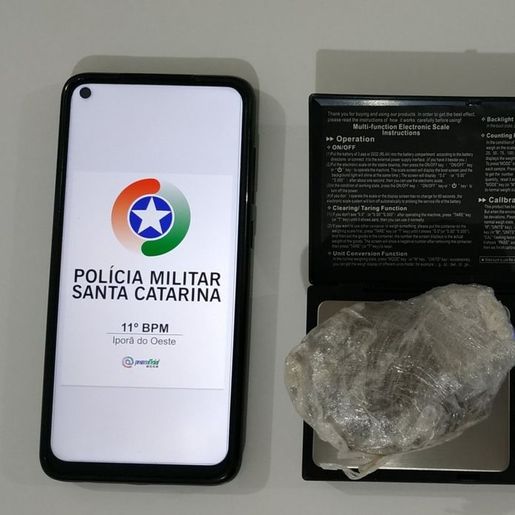 Polícia Militar prende homem e apreende drogas e pés de maconha em Iporã do Oeste