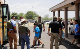 Tiroteio em escola de ensino fundamental no Texas deixa 15 mortos