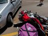 Colisão entre carro e moto deixa um ferido no centro de SMOeste