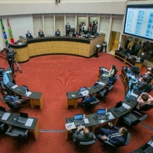 AO VIVO: Alesc escolhe deputados para o novo tribunal do impeachment