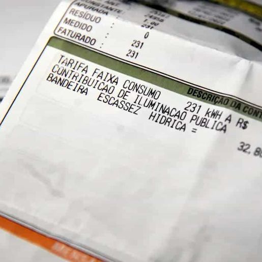 Contas de energia elétrica não sobem em abril, anuncia Aneel