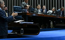 Senado aprova projeto que veta desconto de sindicatos em aposentadorias