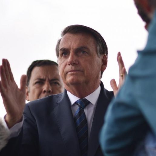 Bolsonaro diz que ataque dos EUA no Iraque 'vai impactar' preço dos combustíveis no Brasil