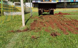 Estádio da Baixada em São José do Cedro recebe melhorias