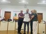 Primeira bibliotecária de Itapiranga é homenageada em sessão solene