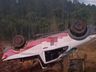 Motorista fica ferido em capotamento, em Palmitos