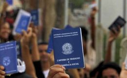 Mais de 11 milhões de pessoas perderam emprego em um ano no setor privado