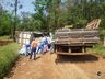 Carreta tomba e bloqueia o trânsito entre Iporã do Oeste e Tunápolis