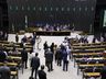 Aumento do IOF gera reação no Congresso: 20 propostas pedem suspensão da medida