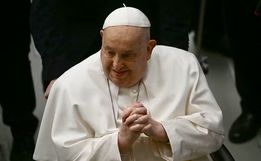 Papa tem piora no quadro respiratório, diz Vaticano