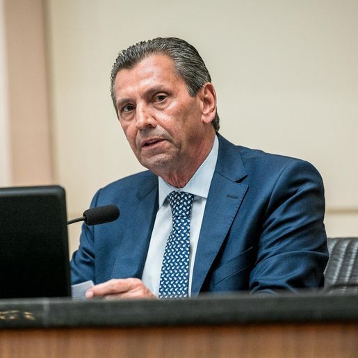 Acordo entre partidos garante presidência da Alesc a Júlio Garcia