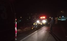 Homens ficam feridos em queda de motocicleta na SC 163, em Descanso