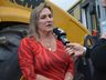 Administração municipal entrega rolo compactador para Secretaria de Agricultura