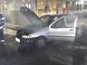 Incêndio em veículo é registrado no centro de Mondaí