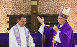 Celebrado pelo Bispo Dom Odelir, novo padre é apresentado em SMO