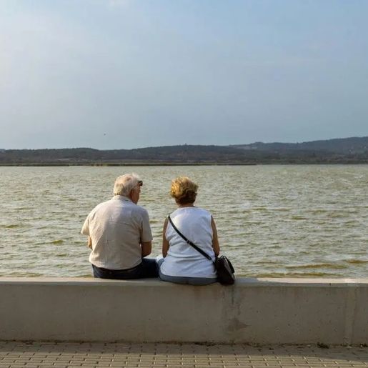 Expectativa de vida no Brasil sobe para 76,6 anos