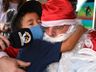 Campanha “Um presente de Natal” reúne crianças para entrega de presentes