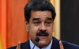 Ameaçado de prisão, Maduro alega plano de "agressões" contra delegação e cancela ida a Argentina