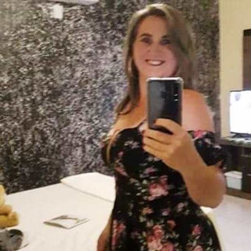 Mulher é encontrada morta no porta-malas do próprio carro em SC