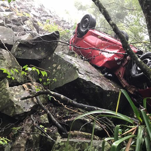 Motorista morre em capotamento na BR-282