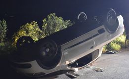 Capotamento deixa condutor ferido na SC-496 entre Descanso e Belmonte