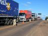 VÍDEO: Concessionária e PRF entregam lanches a caminhoneiros na BR-282